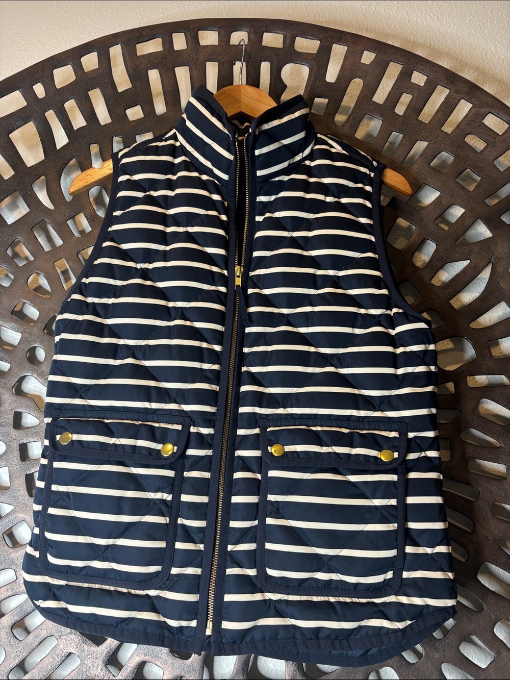 J.Crew Excursion Quilted Vest in Stripe Striped Puffer Vest Blue & White Small